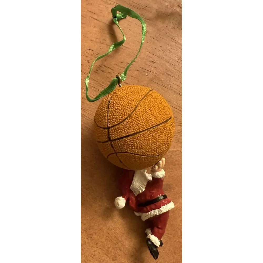 AVON SANTA CLAUSE‎ JUMPING SPORTS ORNAMENT BASKETBALL 1996 3